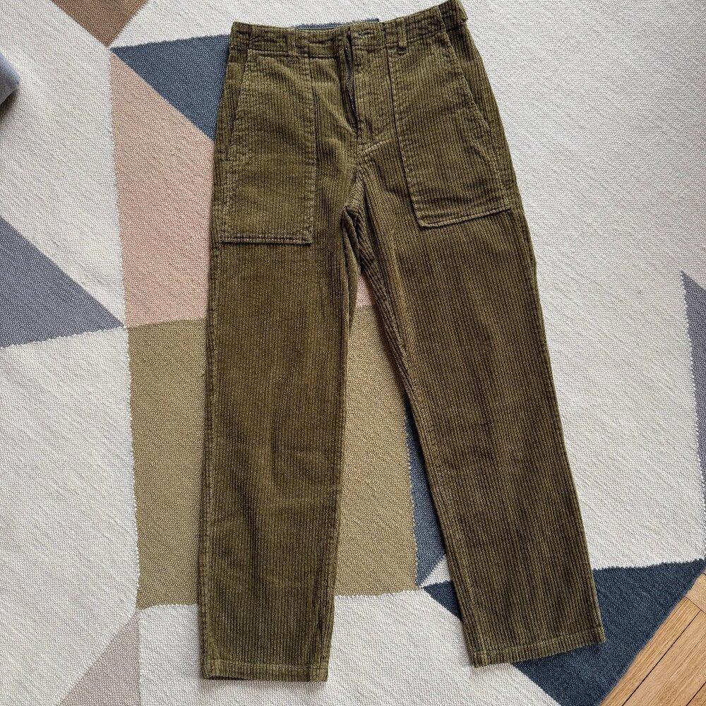 Alex Mill Neil Straight Leg Pant in Corduroy in Dark Olive - Size 0